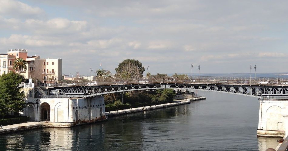 Ponte_girevole (foto repertorio)