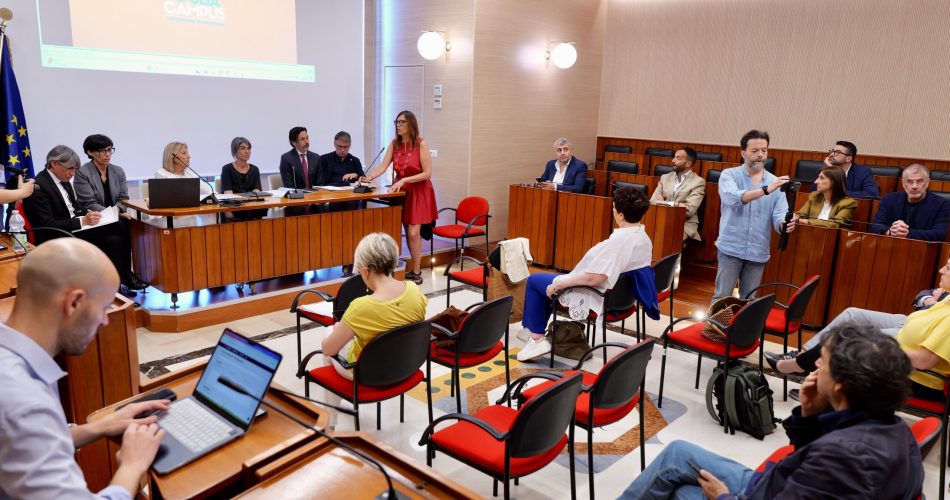 Presentazione Apulia Campus2