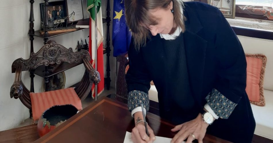 Putignano_Protocollo Museo del Carnevale_Sindaca Luciana Laera