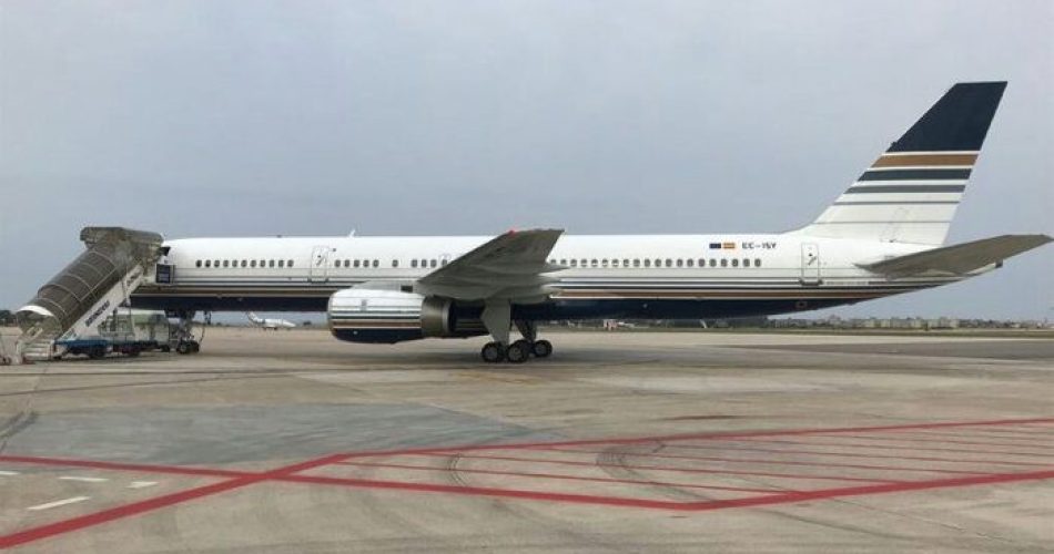 Atterraggio di emergenza all'aeroporto di Brindisi