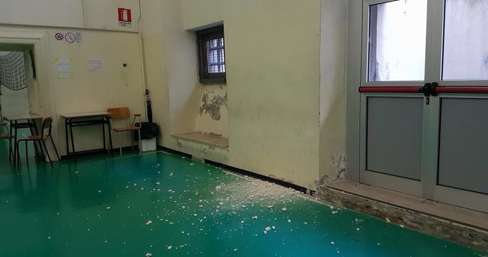 I calcinacci caduti in palestra