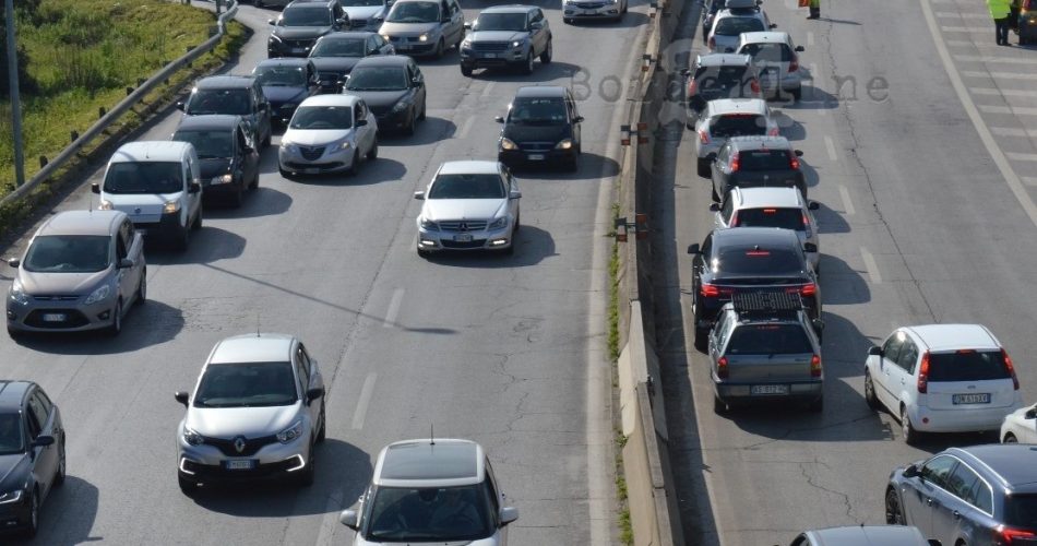 traffico statale 100