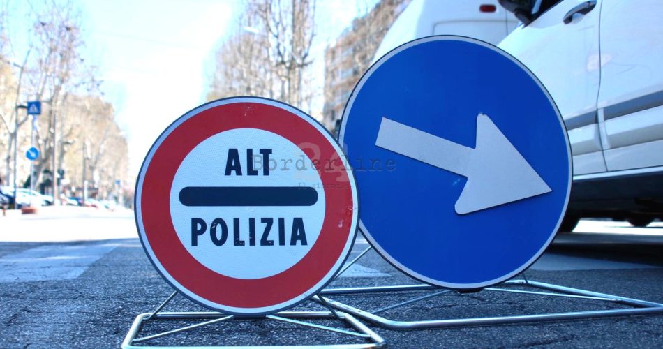posto di blocco coronavirus carabinieri polizia