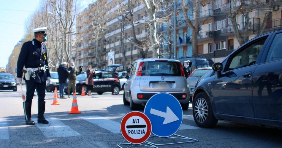 posto di blocco coronavirus