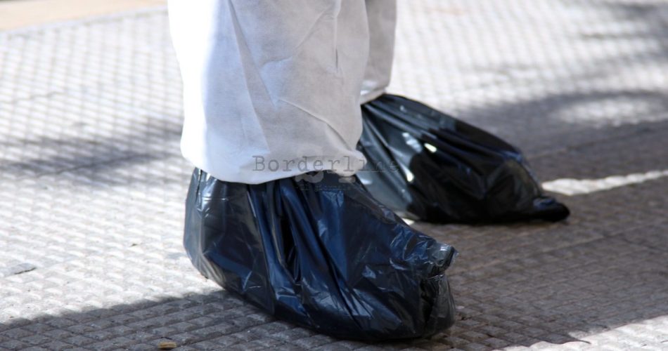 copriscarpe coronavirus