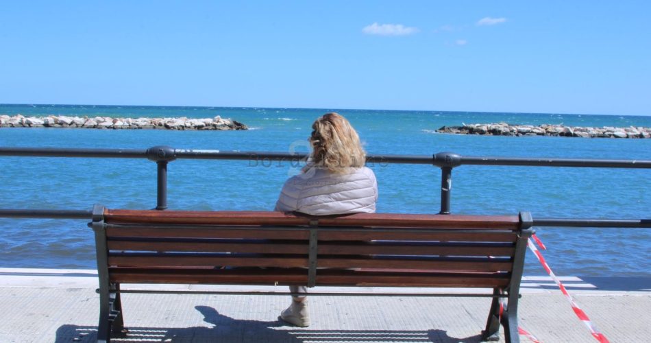 lungomare panchina