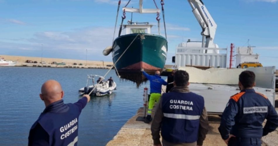 barche sequestro mola