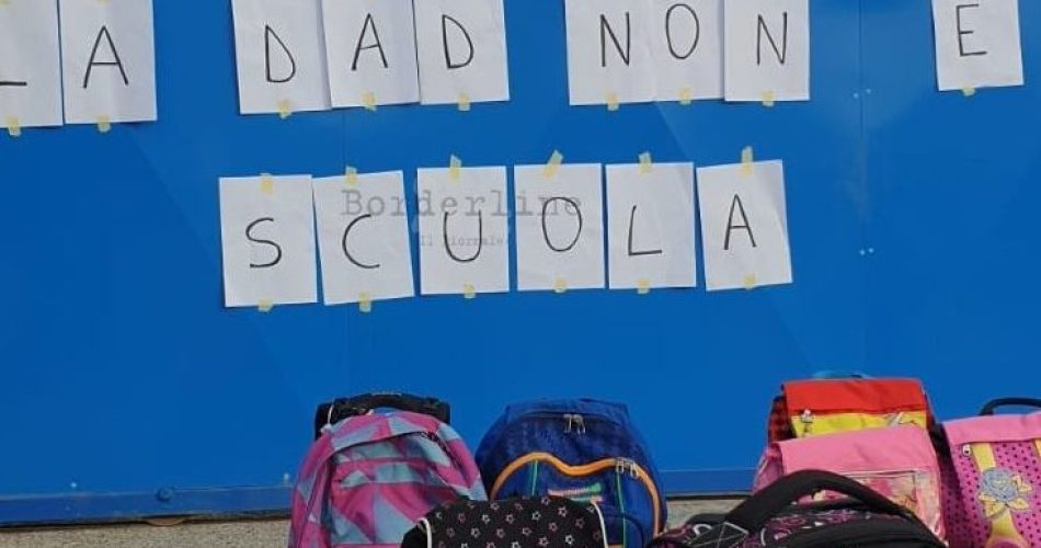 protesta scuola