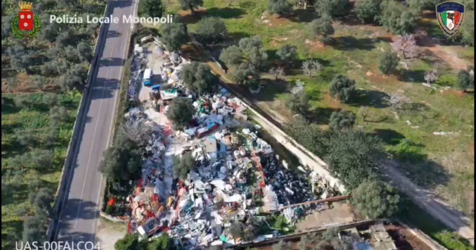 Discarica abusiva Castellana