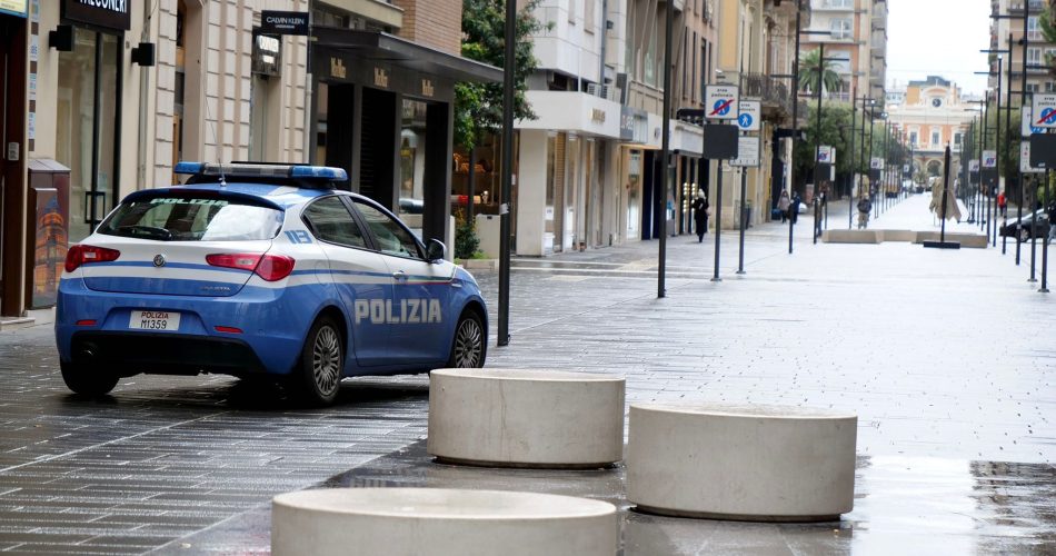 polizia via sparano