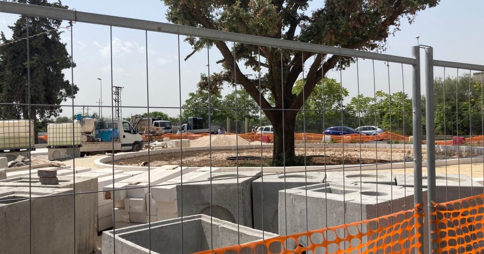 Rotatoria via Bruno Buozzi