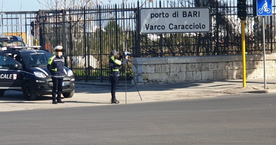 controlli polizia locale bari