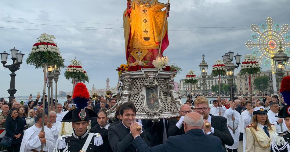 processione san nicola decaro