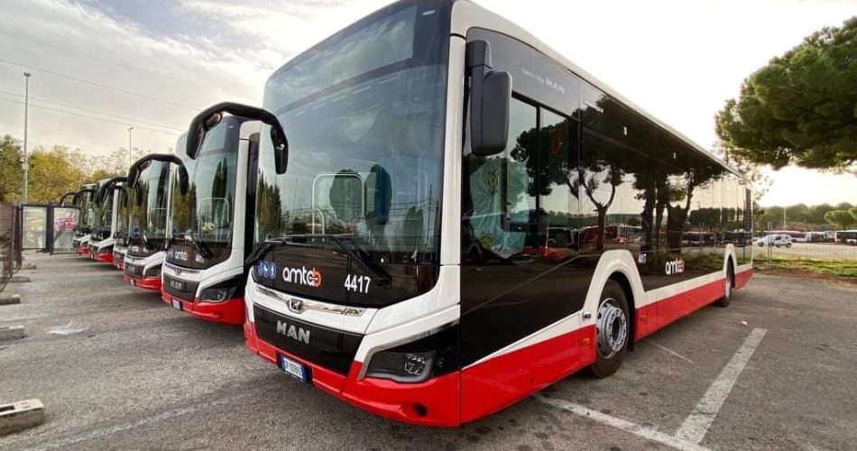 Bus Amtab Foto Facebook Decaro