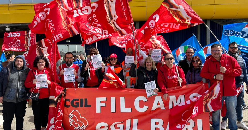 protesta ikea cgil