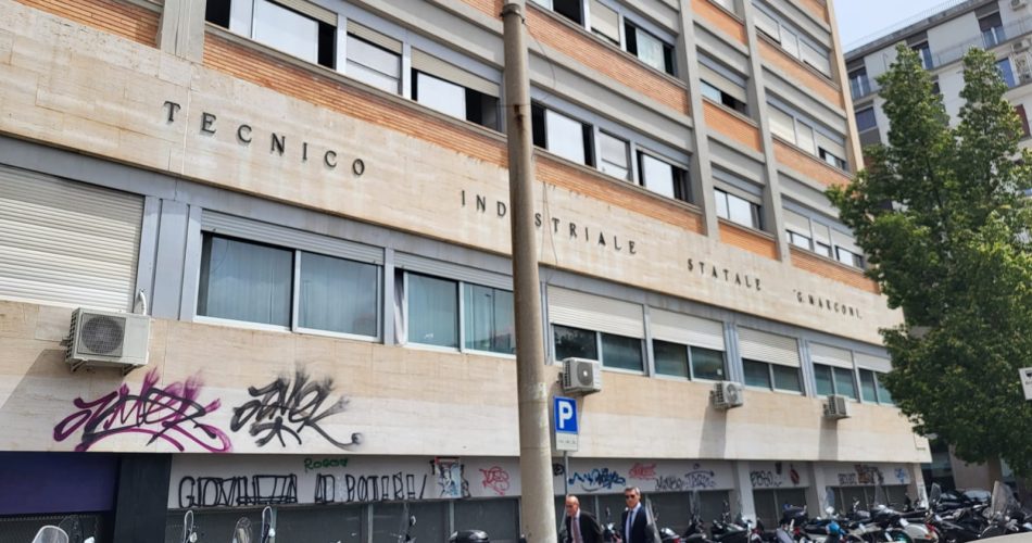 scuola marconi commerciale