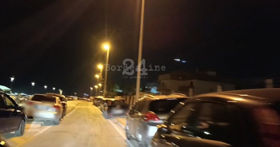 Palese auto su pista ciciabile