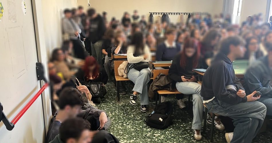 aule sovraffollate Formpsicom Bari