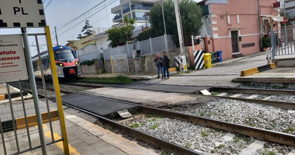passaggio a livello palese rotto