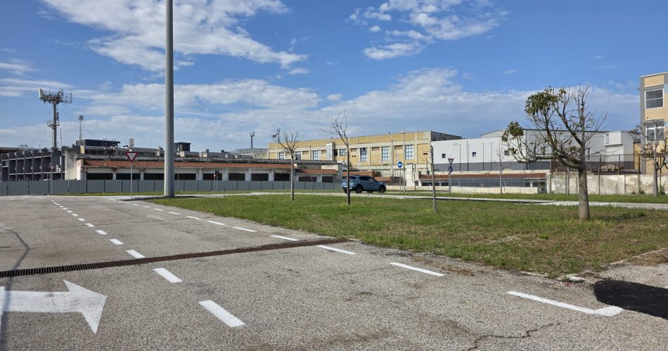 parcheggio san cataldo