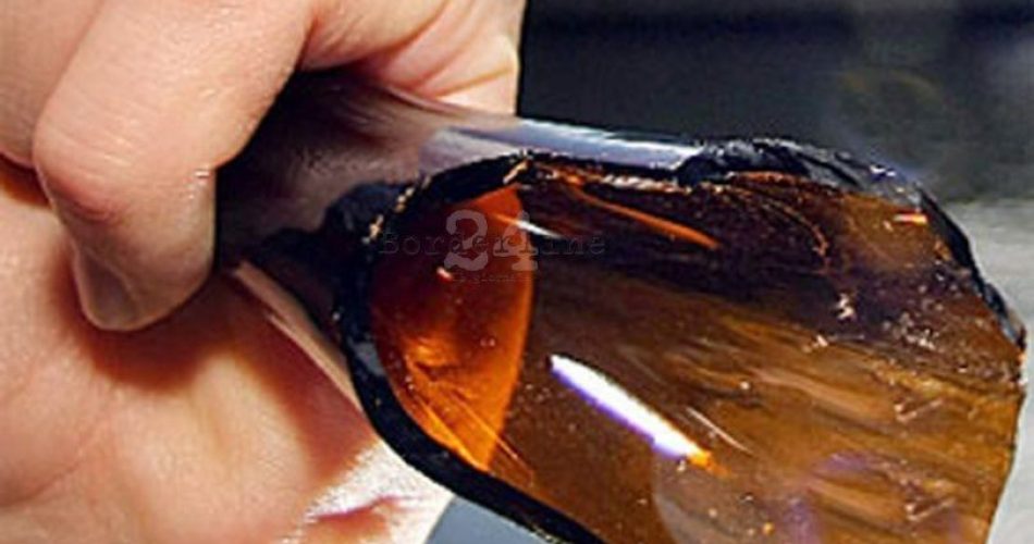 aggressione-bottiglia-rotta