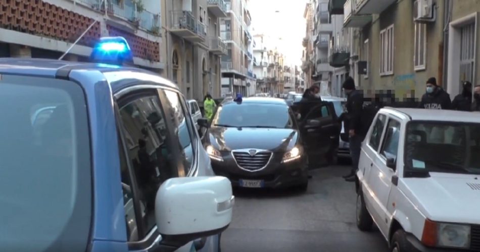 Foto screen video Polizia di Stato