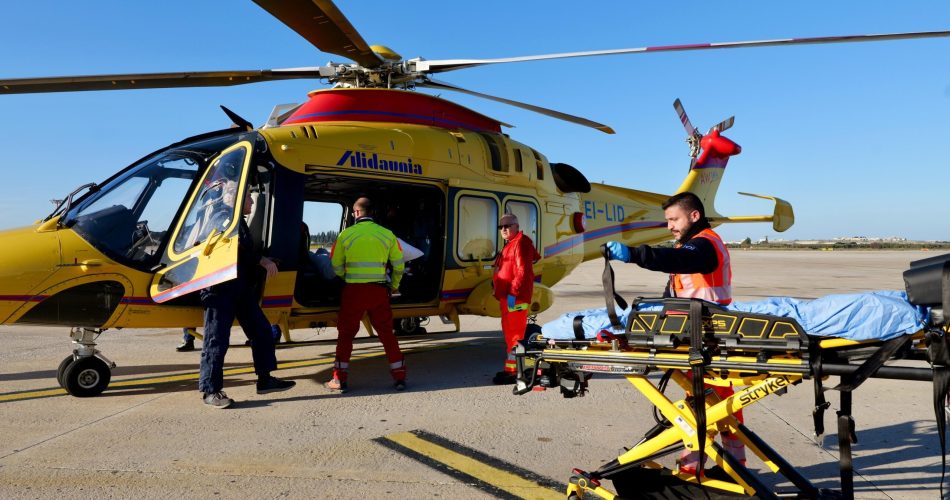 arrivo a bari paziente ferita in albania (8)