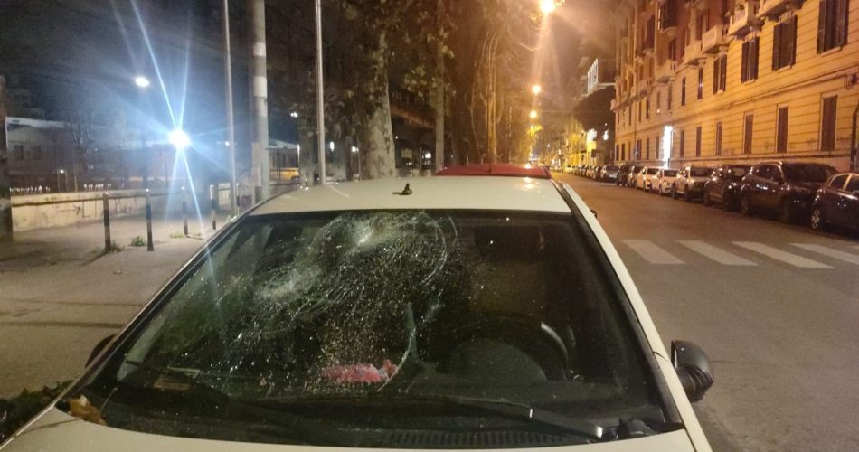 auto atti vandalici