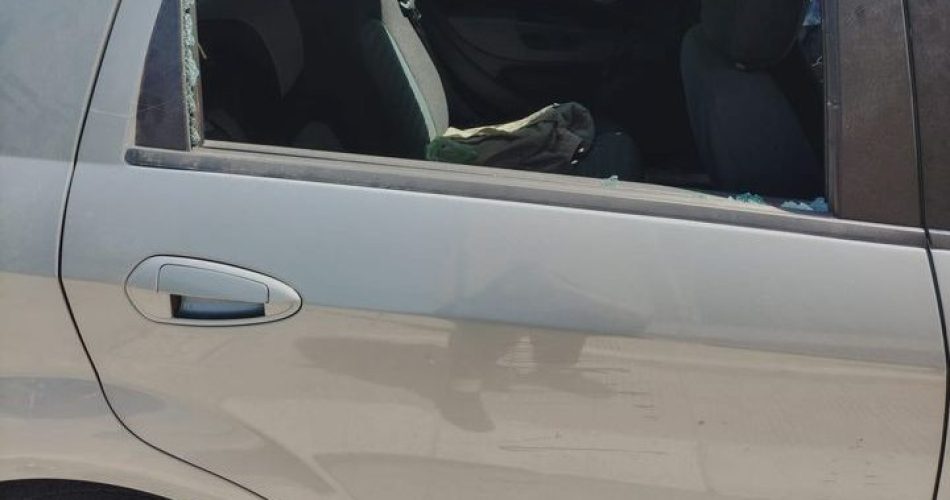 auto rubata vandali danni