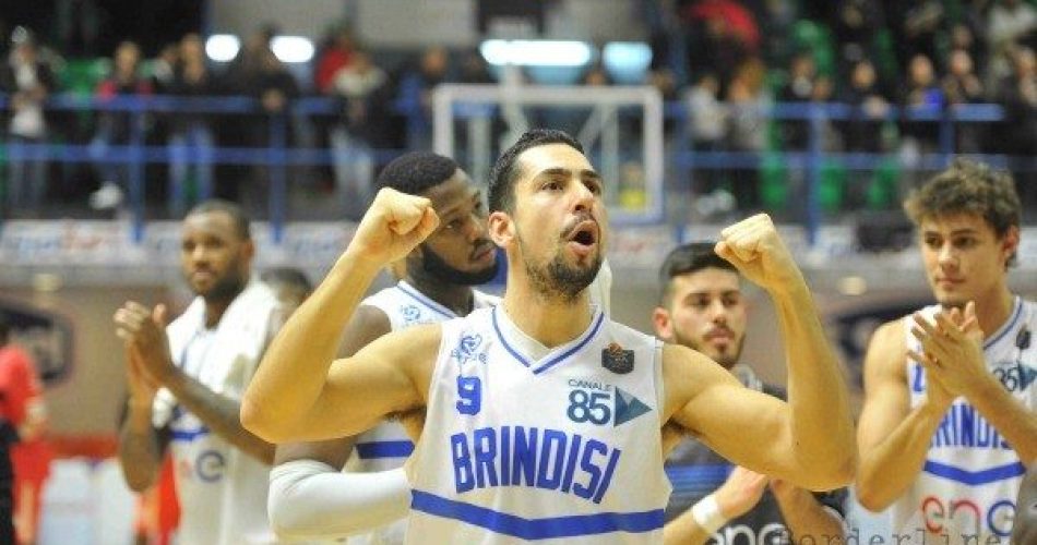 newbasketbrindisi.it