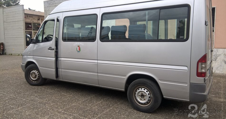 bus senza segnalazione cimitero