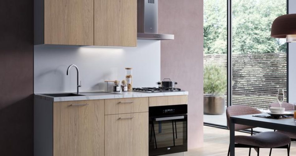 cucina-lineare-180-cm-reversibile-bianco-e-rovere-top-bianco-effetto-marmo-con-2-pensili-domy-1