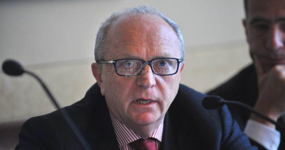 VINCENZO DE BUSTIS BANCA POPOLARE DI BARI