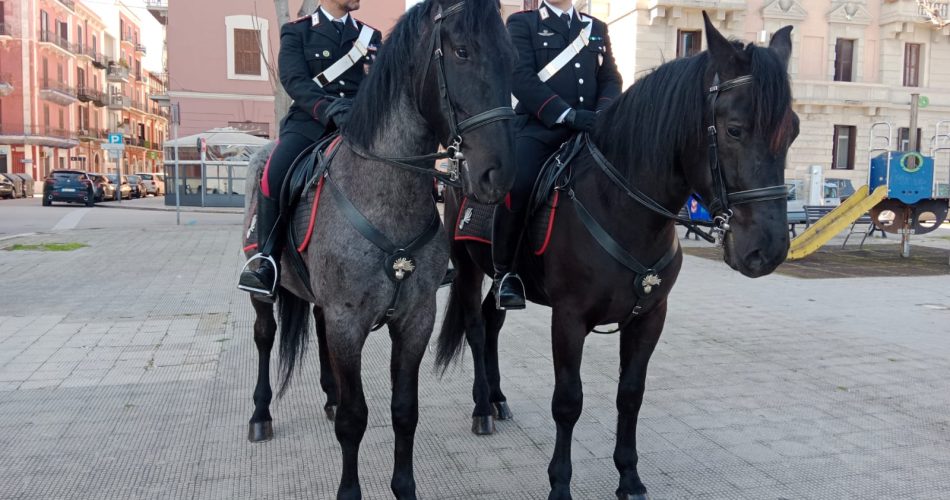 carabinieri a cavallo