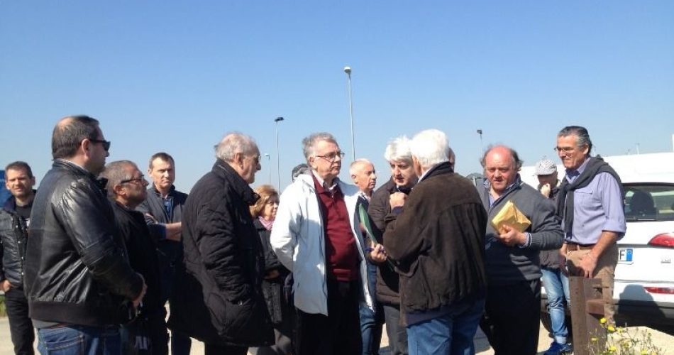 La protesta di questa mattina (foto Savino Montaruli)