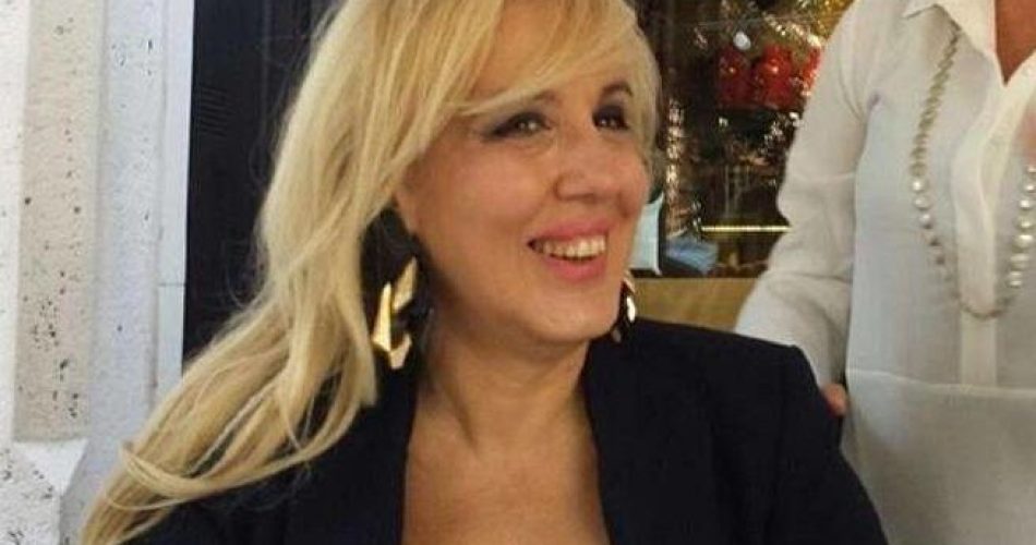 Foto la prima pagina