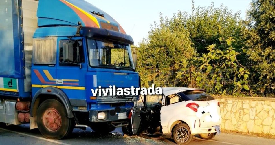 hkjaa foto vivilastrada