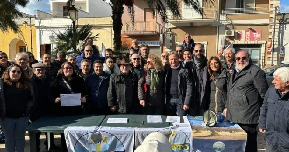 la raccolta firme (1)