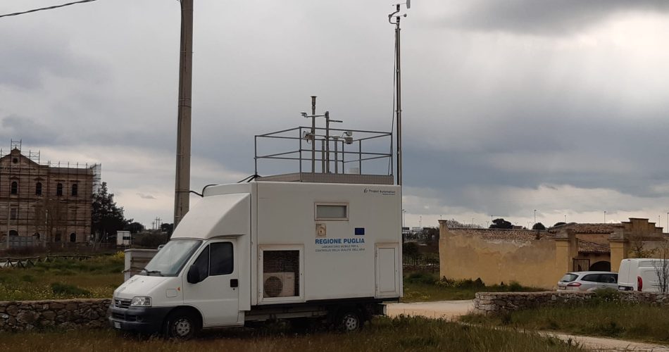 laboratorio mobile per il controllo della qualità dell'aria