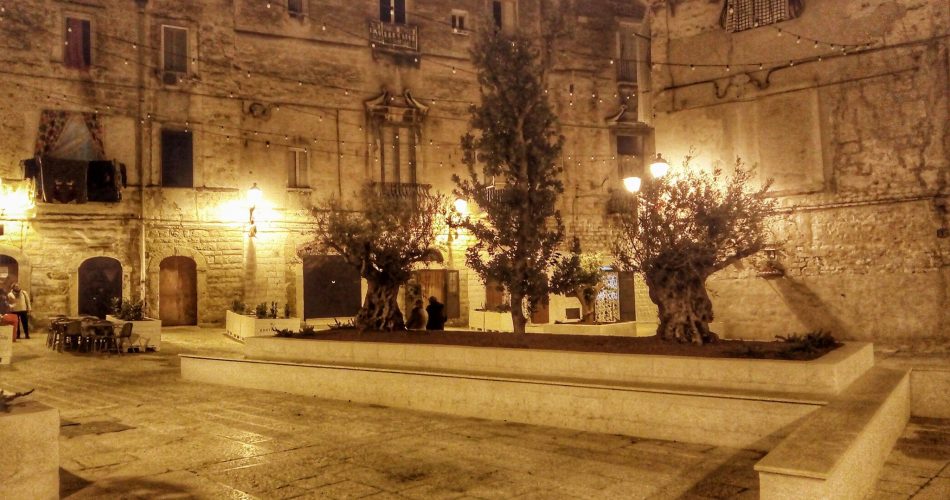 Largo Albicocca (foto Enrico Marzano)