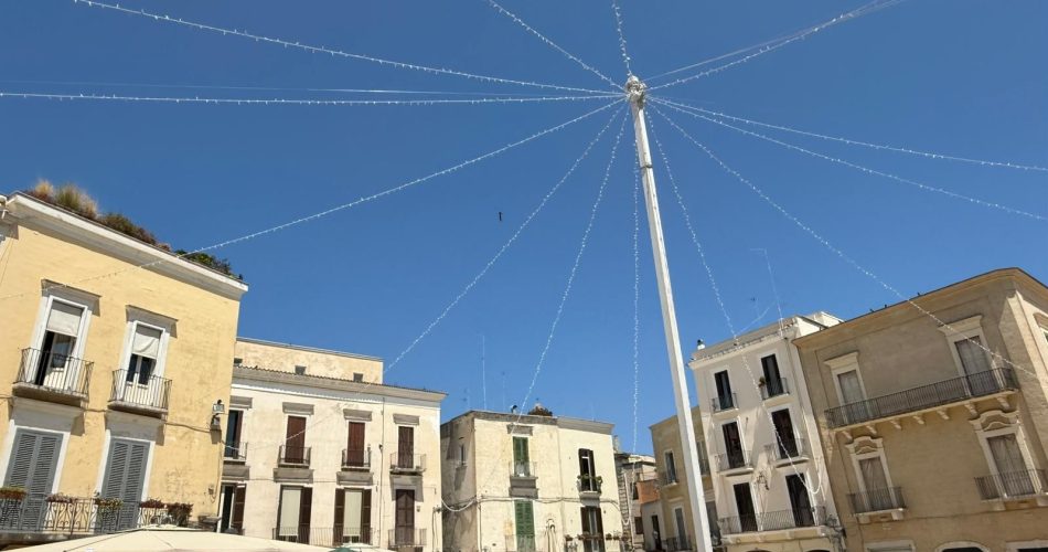 luminarie Bari vecchia piazza Mercantile 3