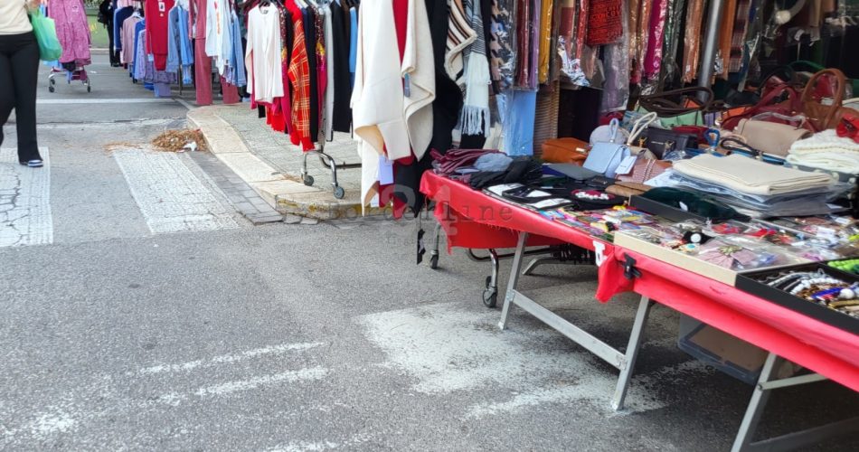 mercato vestiti