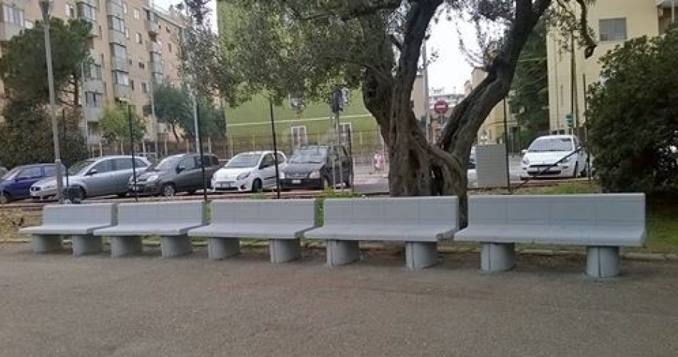 panchine parco due giugno