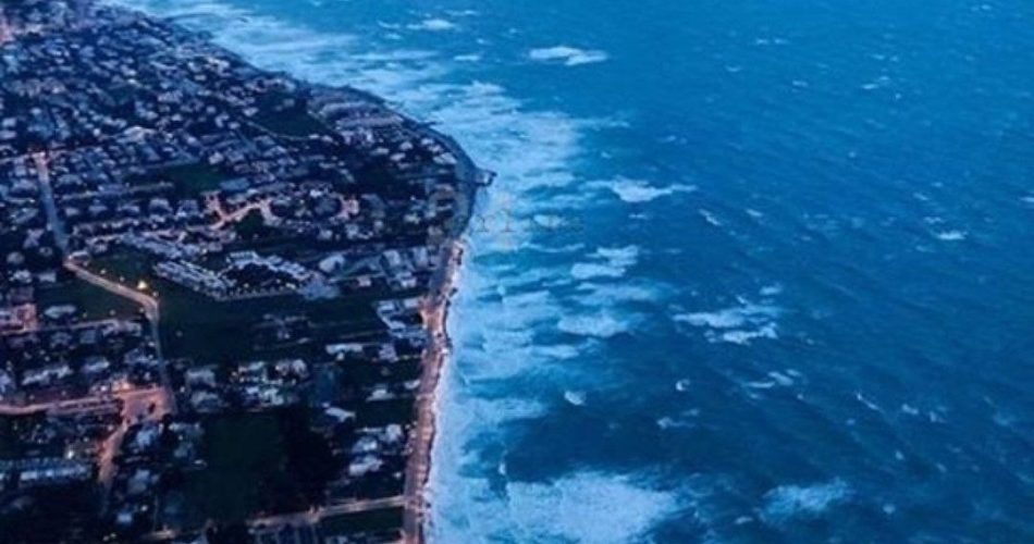 photo5888529854104711950