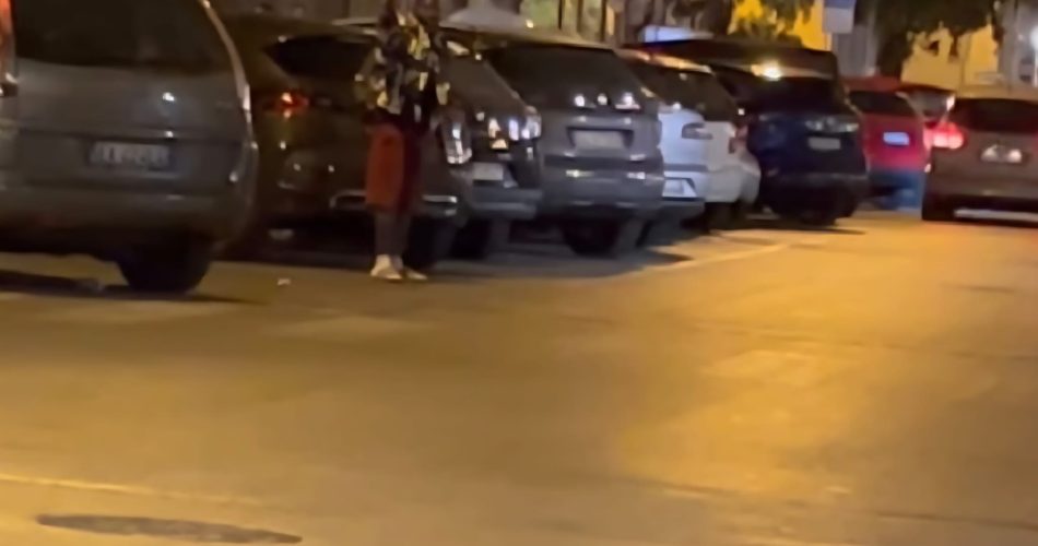 piazza cesare battisti rissa