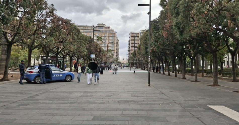 piazza umberto polizia