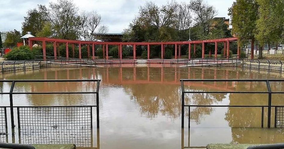 piscina parco don tonino bello