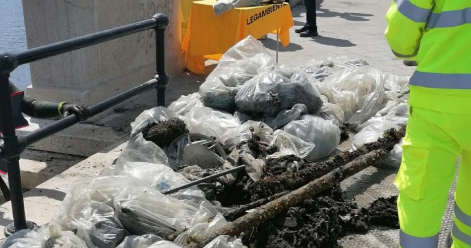 ponte vecchio rifiuti