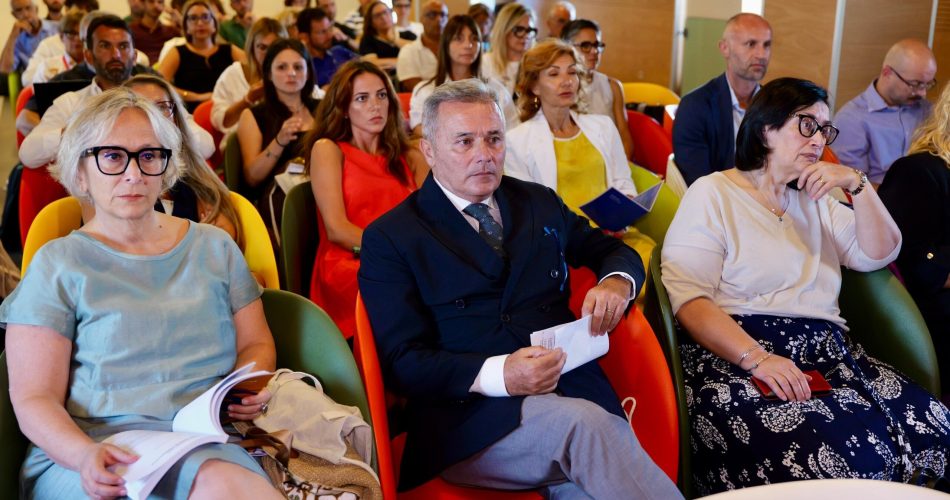 presentazione dati del monitoraggio NO WOMEN NO PANEL (6)