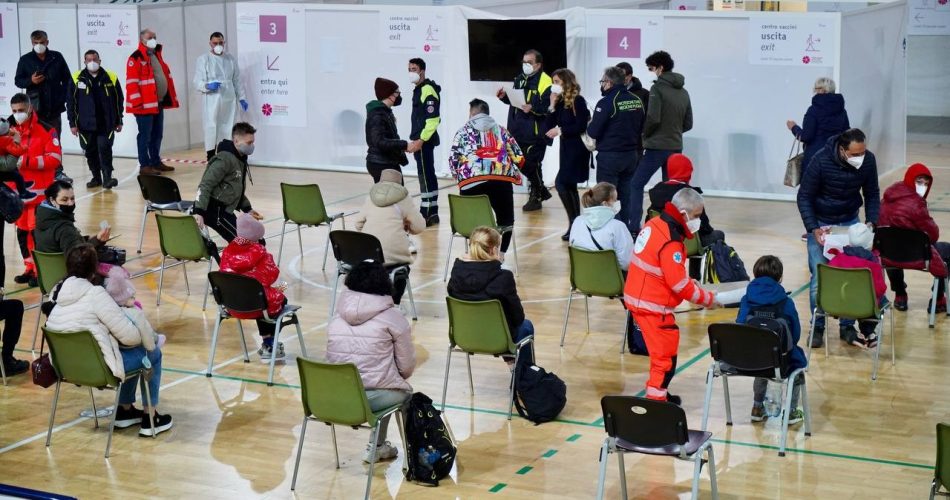 profughi ucraini accolti a Valenzano (9)